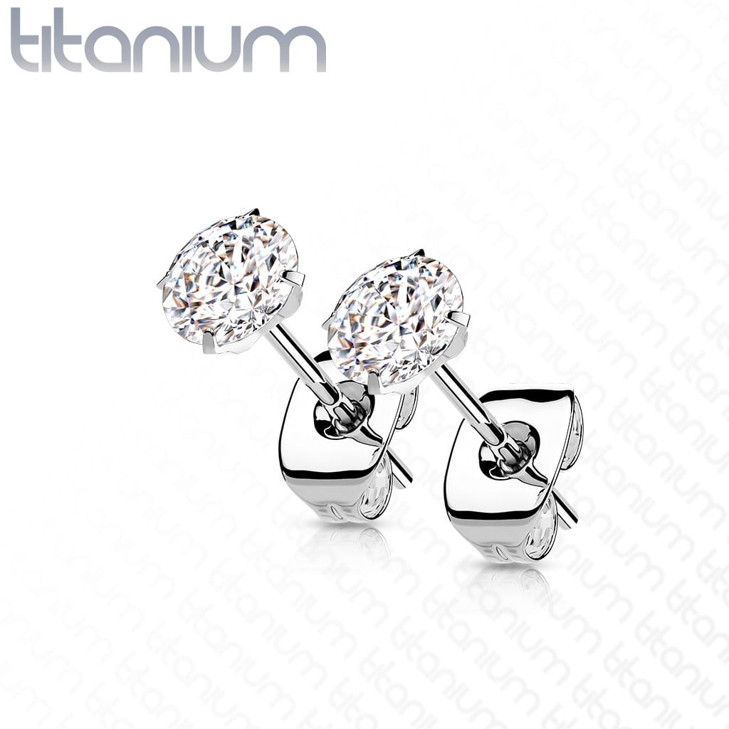 Ear Studs Prong Titanium1