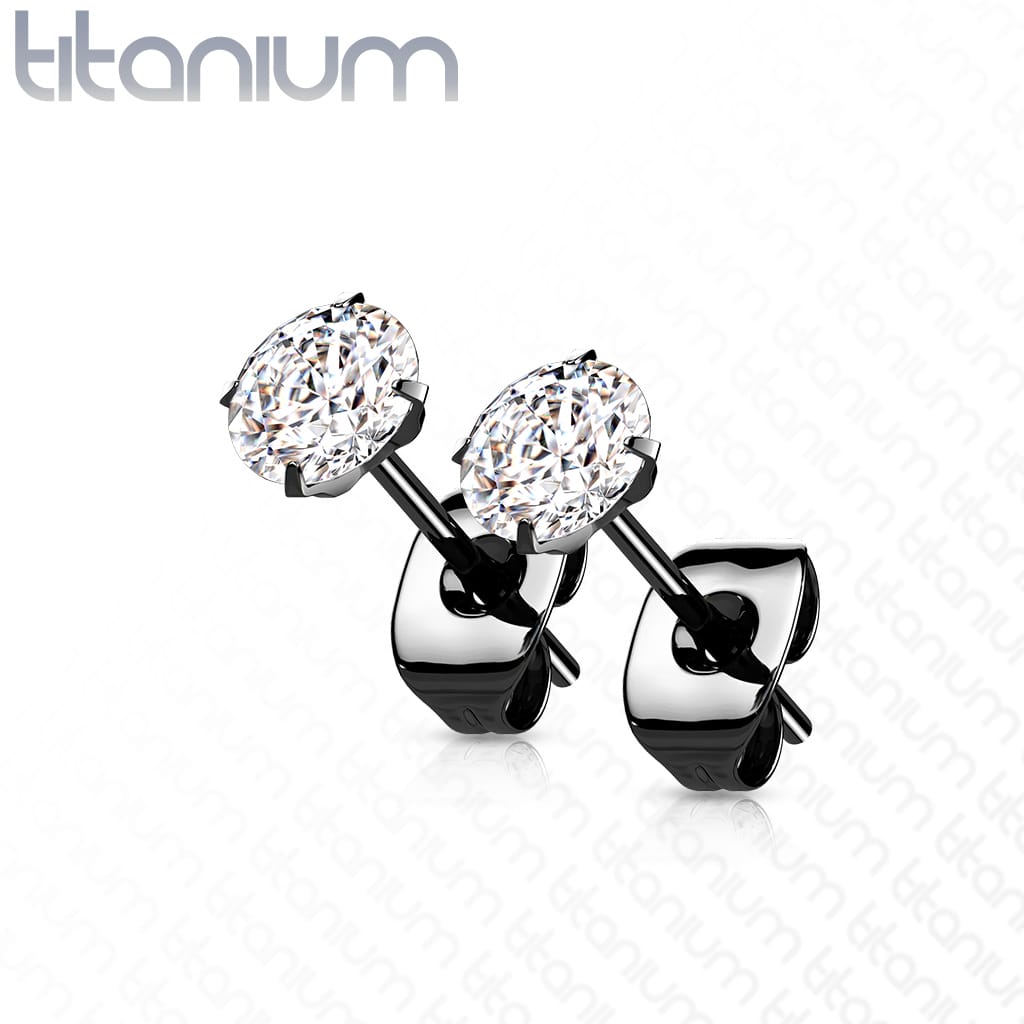 Ear Studs Prong Titanium2