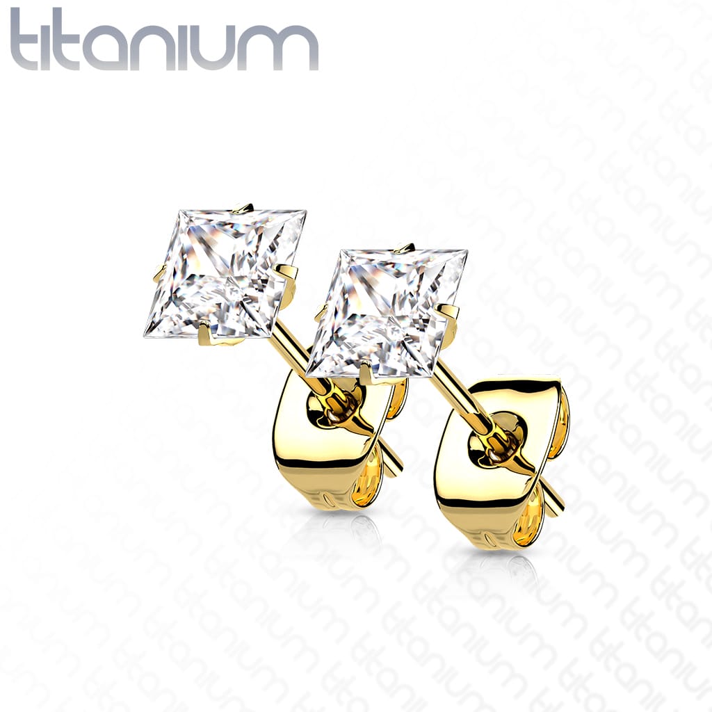 Ear Studs Square Titanium2