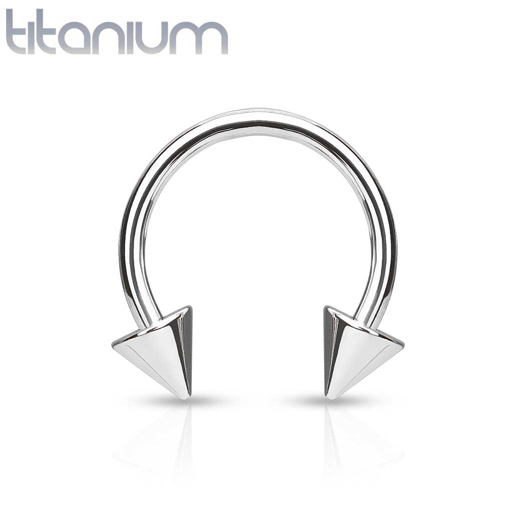 Horseshoe Spike Titanium